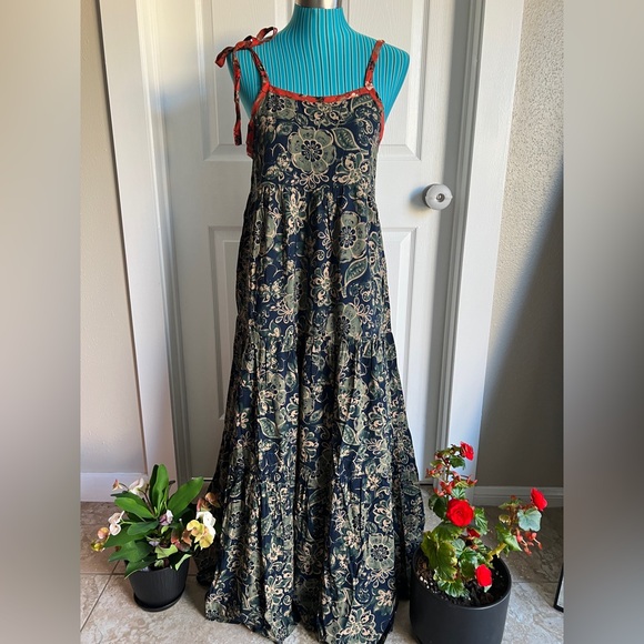 NATURAL LIFE Floral Maxi Dress - navy blue and Green NWT - Picture 1 of 7
